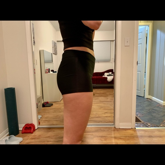 ROXY black athletic shorts - Picture 2 of 3